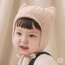 Load image into Gallery viewer, Lion Knit Hat