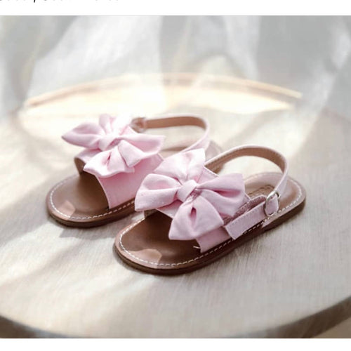 Light pink ribbon sandals